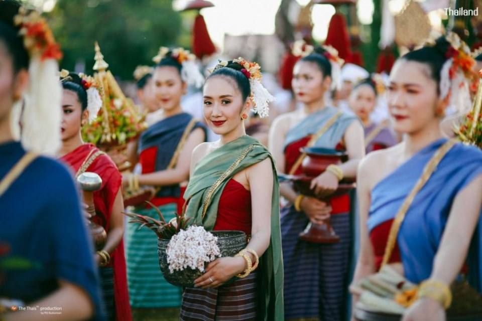 Thailandðđð | Lanna - Wonderful Arts, Wonderful Chiang Rai āļĄāļŦāļąāļĻāļāļĢāļĢāļĒāđāđāļŦāđāļāļĻāļīāļĨāļāļ° āļāļēāļĢāļĒāļ°āļāļāļĢāđāļāļĩāļĒāļāļĢāļēāļĒ