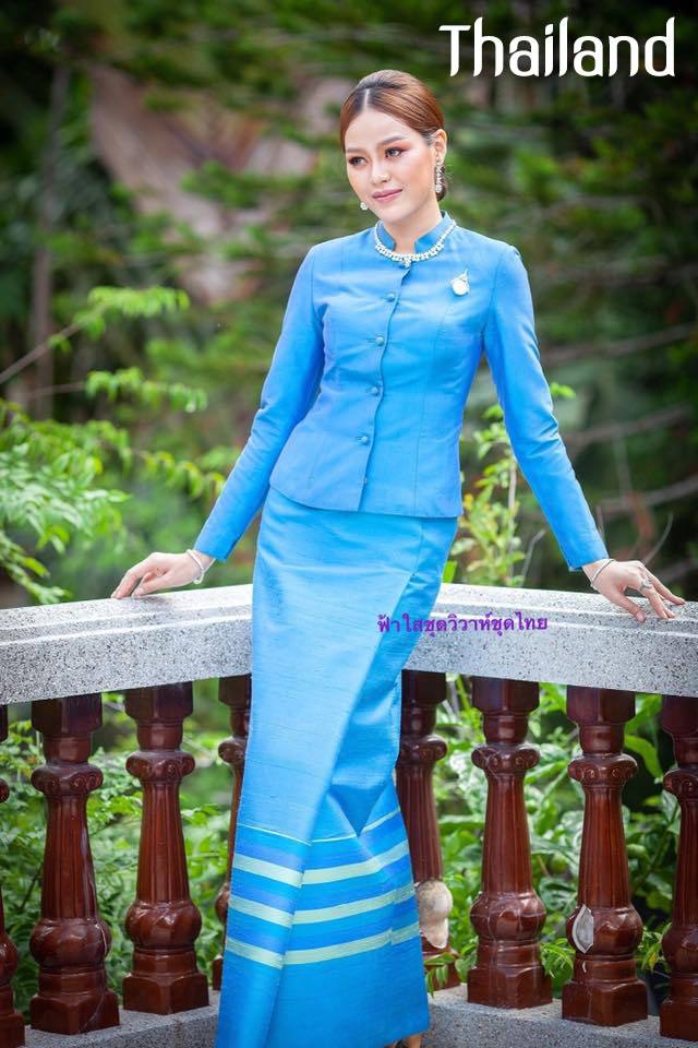 Thailand 🇹🇭 | THAI DRESS, ชุดไทยจิตรลดา
