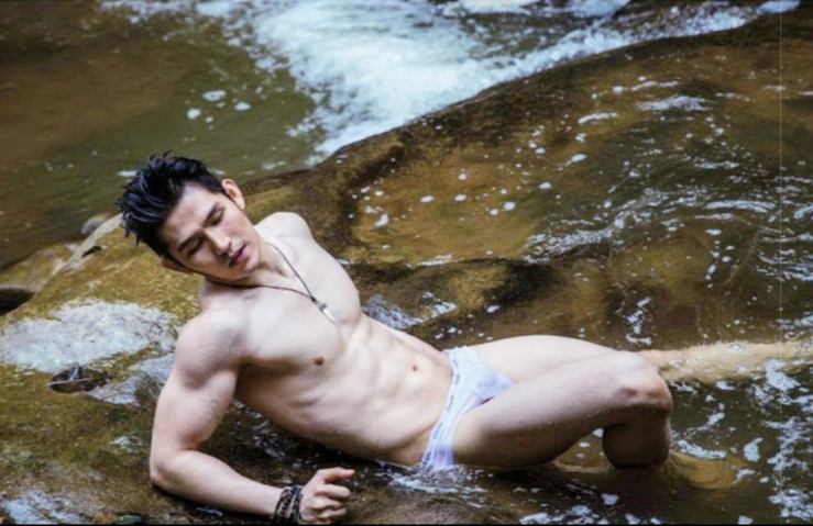 ชายน่าโช๊ก