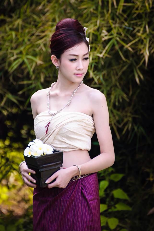 THAILAND ðđð | āļāļļāļāļāļ·āđāļāđāļĄāļ·āļāļāļāļĩāļŠāļēāļ, Isan traditional costume