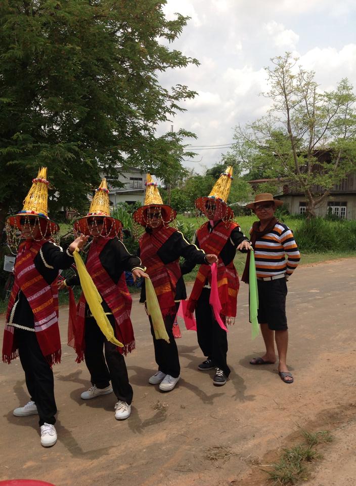 THAILAND ðđð | āļāļļāļāļāļ·āđāļāđāļĄāļ·āļāļāļāļĩāļŠāļēāļ, Isan traditional costume