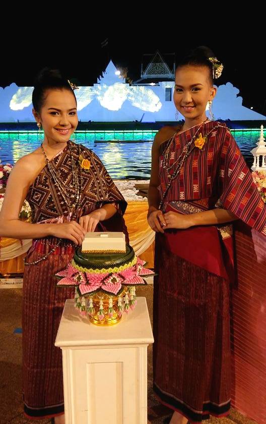THAILAND ðđð | āļāļļāļāļāļ·āđāļāđāļĄāļ·āļāļāļāļĩāļŠāļēāļ, Isan traditional costume