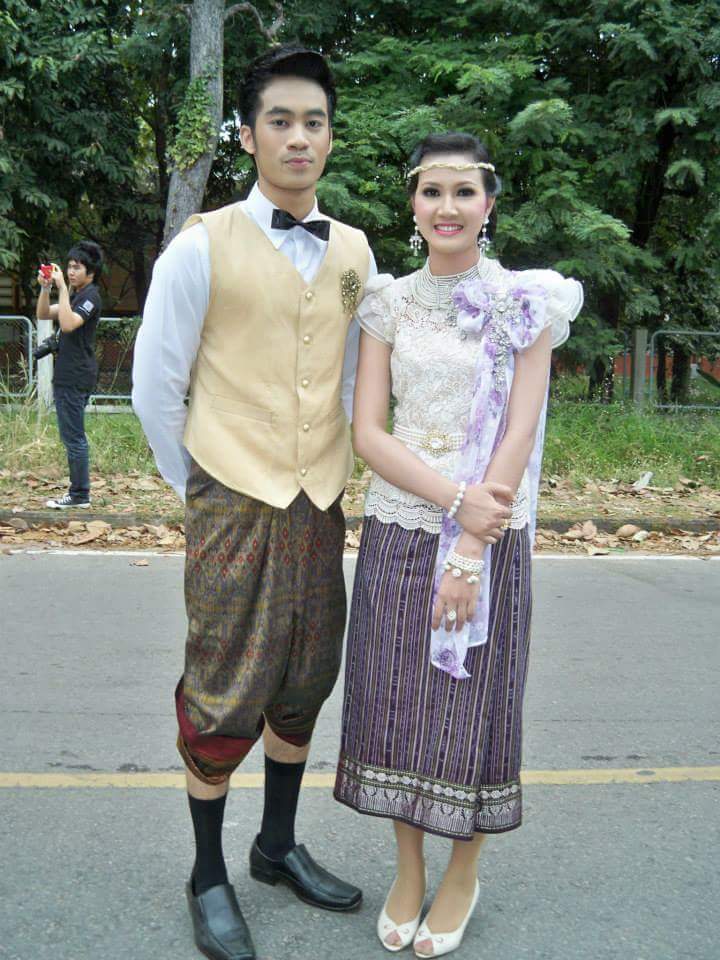 THAILAND ðđð | āļāļļāļāļāļ·āđāļāđāļĄāļ·āļāļāļāļĩāļŠāļēāļ, Isan traditional costume