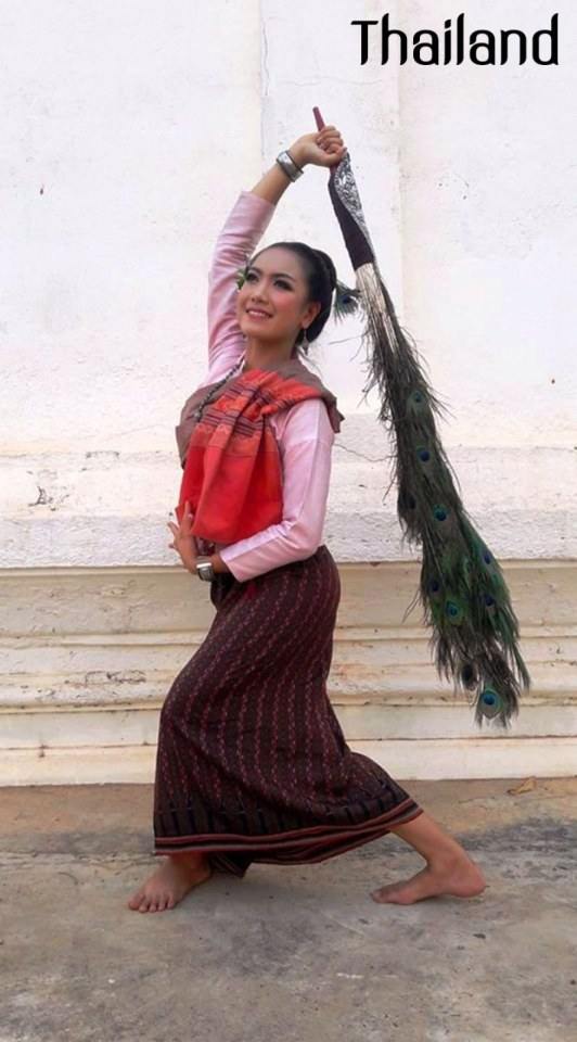 THAILAND ðđð | āļāļļāļāļāļ·āđāļāđāļĄāļ·āļāļāļāļĩāļŠāļēāļ, Isan traditional costume