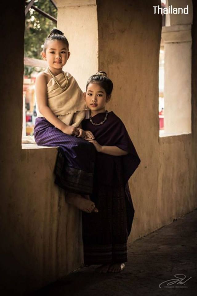 THAILAND ðđð | āļāļļāļāļāļ·āđāļāđāļĄāļ·āļāļāļāļĩāļŠāļēāļ, Isan traditional costume