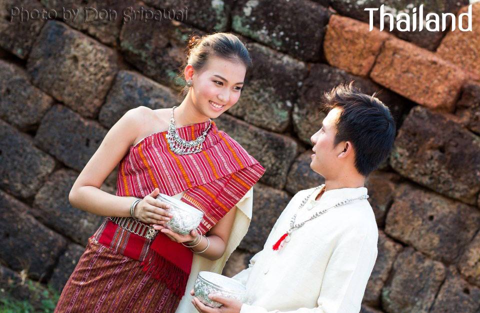 THAILAND ðđð | āļāļļāļāļāļ·āđāļāđāļĄāļ·āļāļāļāļĩāļŠāļēāļ, Isan traditional costume