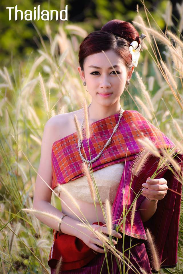 THAILAND ðđð | āļāļļāļāļāļ·āđāļāđāļĄāļ·āļāļāļāļĩāļŠāļēāļ, Isan traditional costume