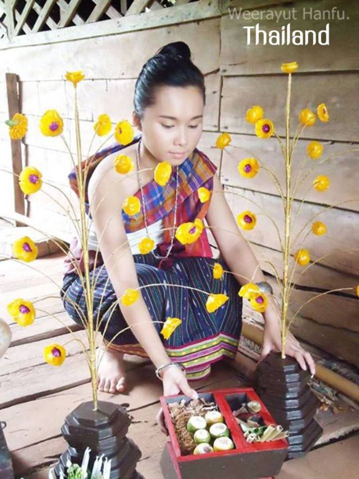 THAILAND ðđð | āļāļļāļāļāļ·āđāļāđāļĄāļ·āļāļāļāļĩāļŠāļēāļ, Isan traditional costume
