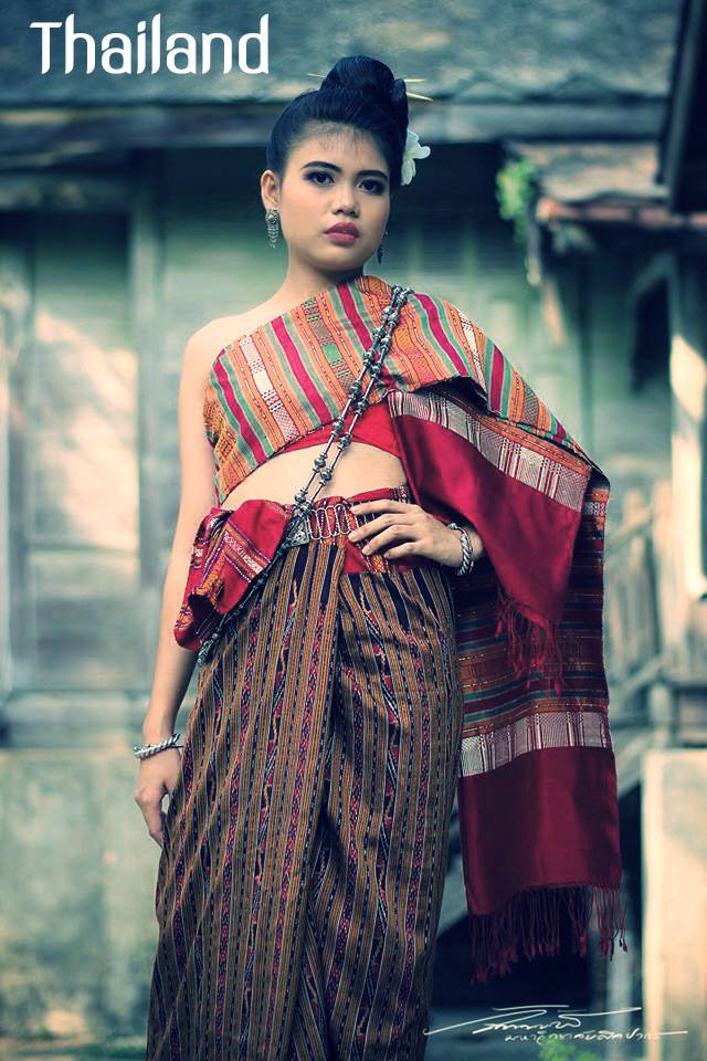 THAILAND ðđð | āļāļļāļāļāļ·āđāļāđāļĄāļ·āļāļāļāļĩāļŠāļēāļ, Isan traditional costume