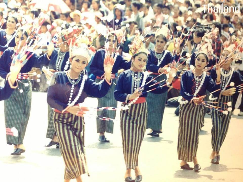 THAILAND 🇹🇭 | ชุดพื้นเมืองอีสาน, Isan traditional costume