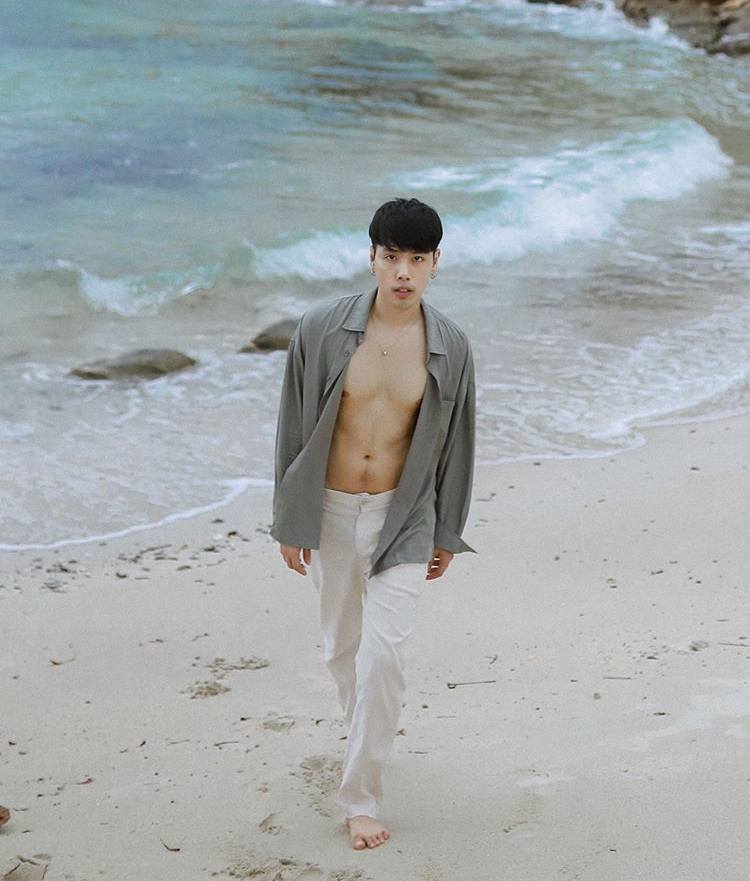ผู้ชาย นมสวย {8}