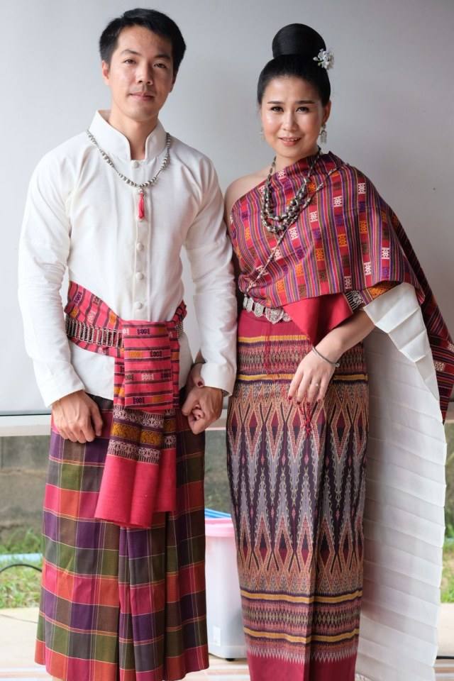 Thailand 🇹🇭 | ชุดแต่งงานอีสาน (งานกินดอง) ลานคำดีไซน์