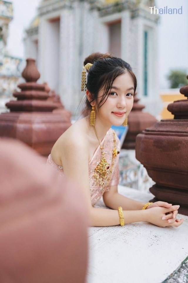 Thailand 🇹🇭 | Thai Traditional dress, ชุดไทย