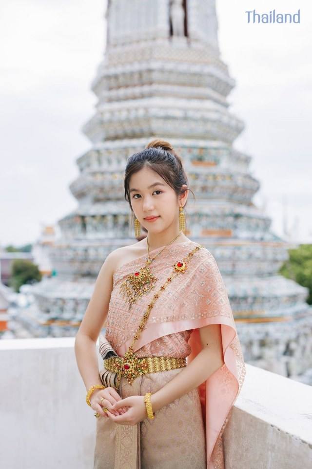Thailand 🇹🇭 | Thai Traditional dress, ชุดไทย
