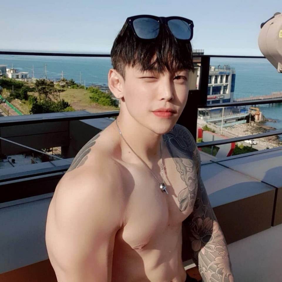 8 สุดที่ฮักรักนะต้าววาฬ CUTEmans } 4