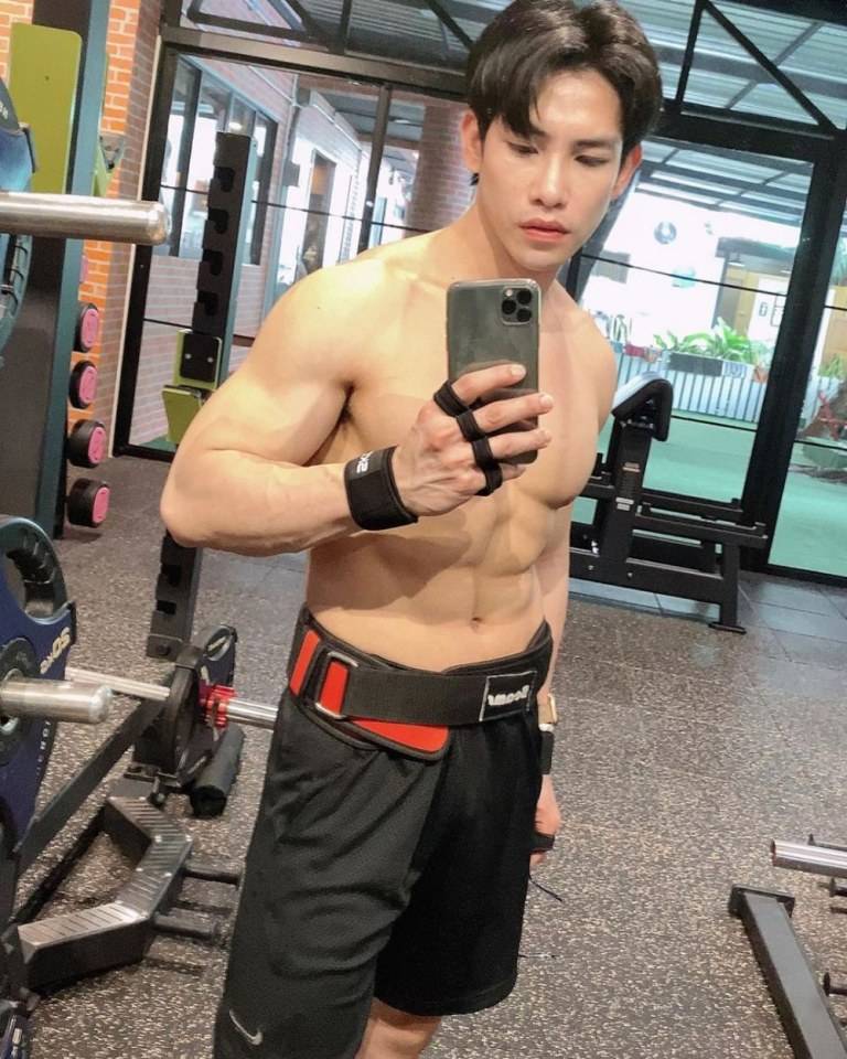 8 สุดที่ฮักรักนะต้าววาฬ CUTEmans } 13