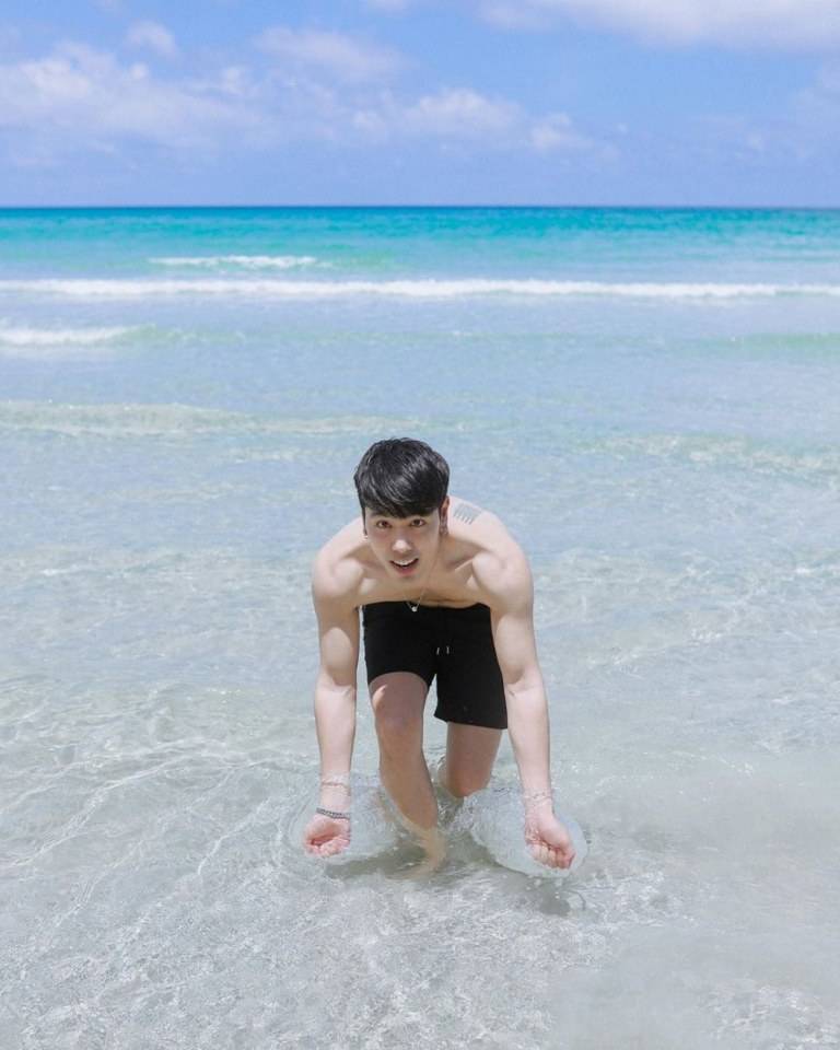 8 สุดที่ฮักรักนะต้าววาฬ CUTEmans } 21