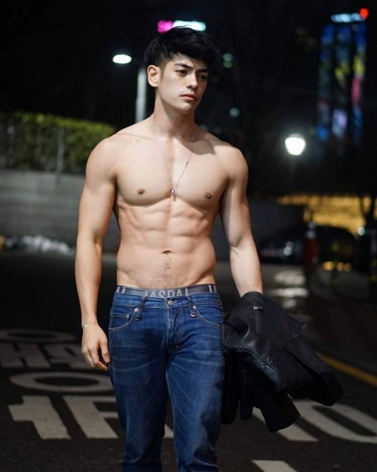7 หิวเมื่อไหร่ก็แวะมา SEVENmans ฿ 9