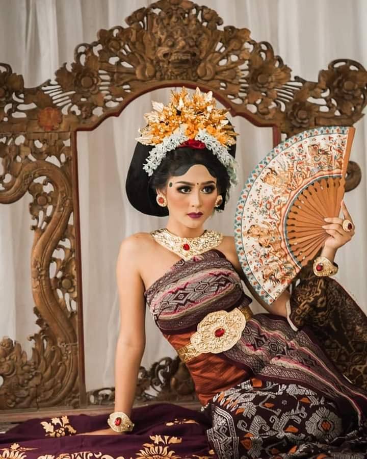 Indonesia 🇮🇩 traditional outfit