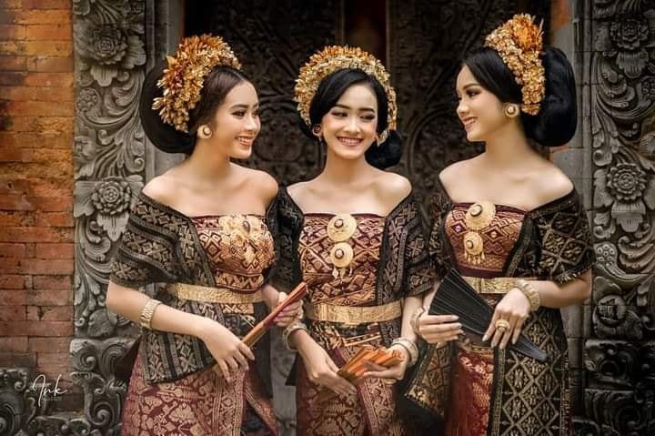 Indonesia 🇮🇩 traditional outfit