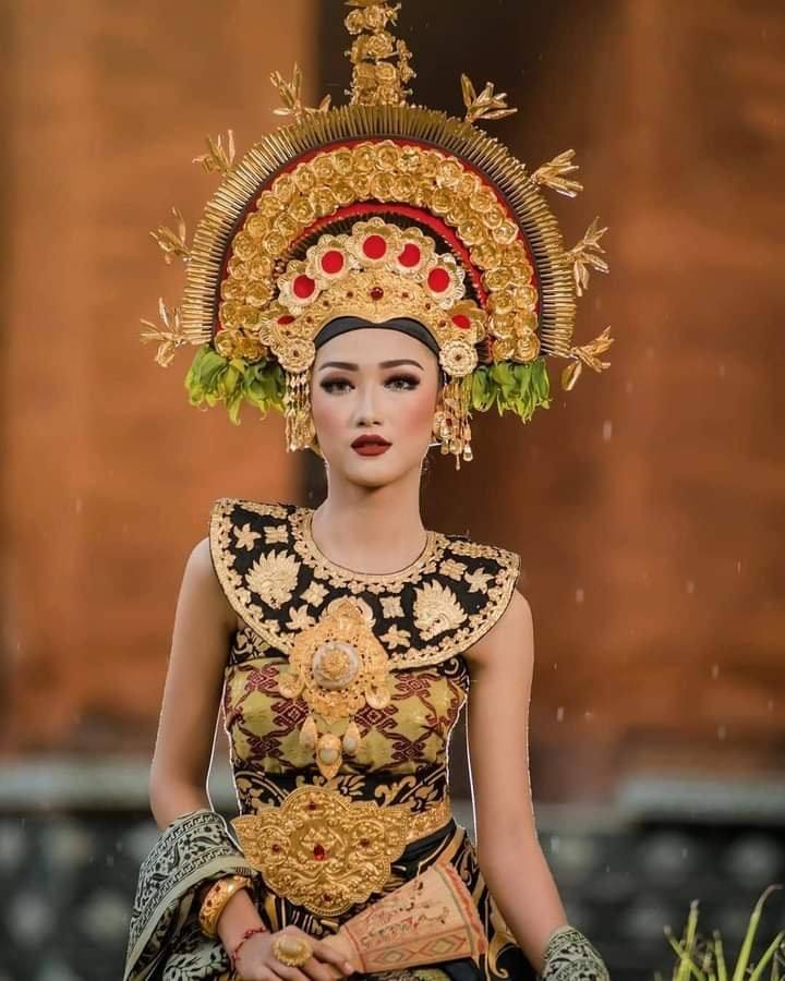 Indonesia 🇮🇩 traditional outfit