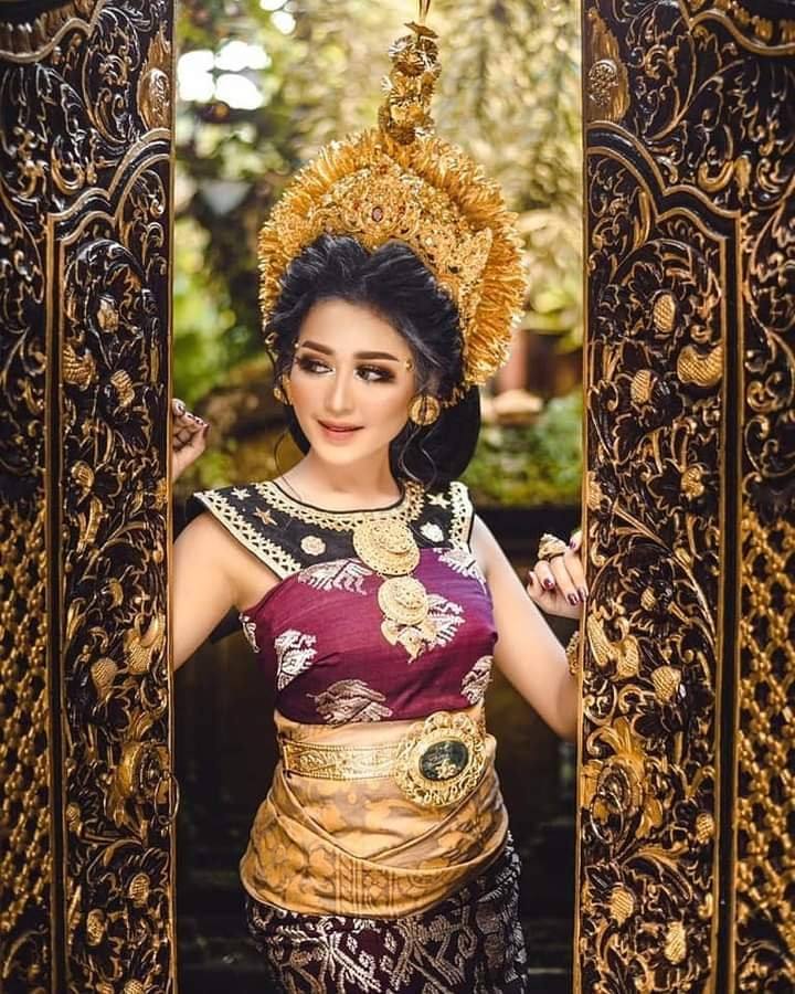 Indonesia 🇮🇩 traditional outfit