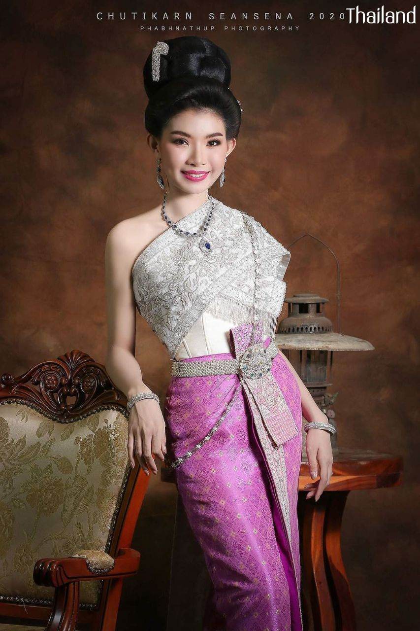 THAILAND 🇹🇭 | Thai national costume "Thai outfit" ชุดประจำชาติไทย