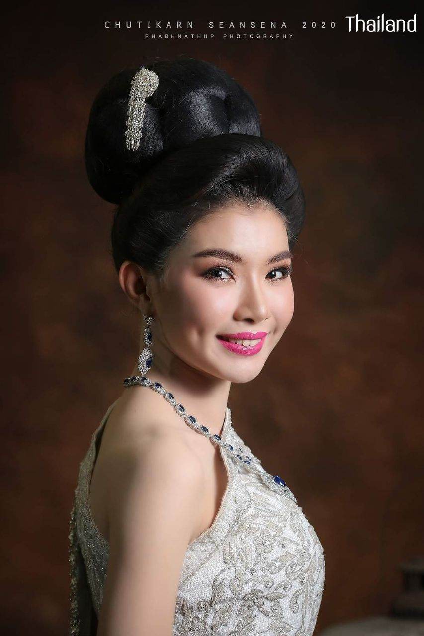 THAILAND 🇹🇭 | Thai national costume "Thai outfit" ชุดประจำชาติไทย