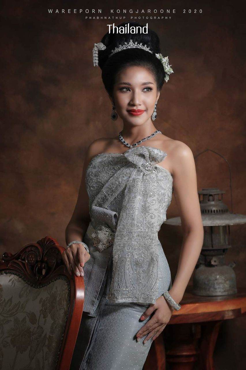 THAILAND 🇹🇭 | Thai national costume "Thai outfit" ชุดประจำชาติไทย