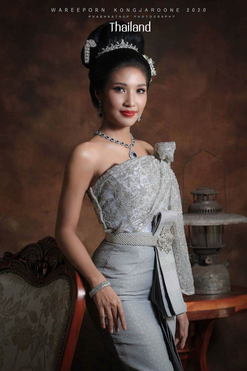 THAILAND 🇹🇭 | Thai national costume "Thai outfit" ชุดประจำชาติไทย