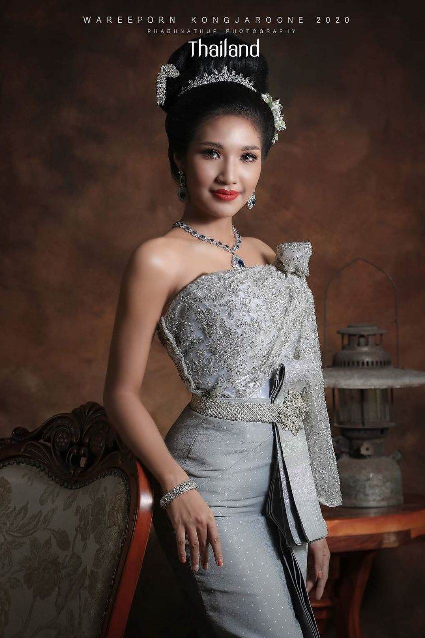 THAILAND 🇹🇭 | Thai national costume "Thai outfit" ชุดประจำชาติไทย