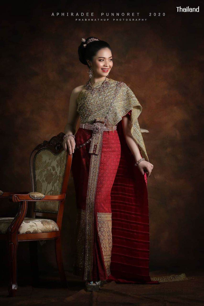 THAILAND 🇹🇭 | Thai national costume "Thai outfit" ชุดประจำชาติไทย