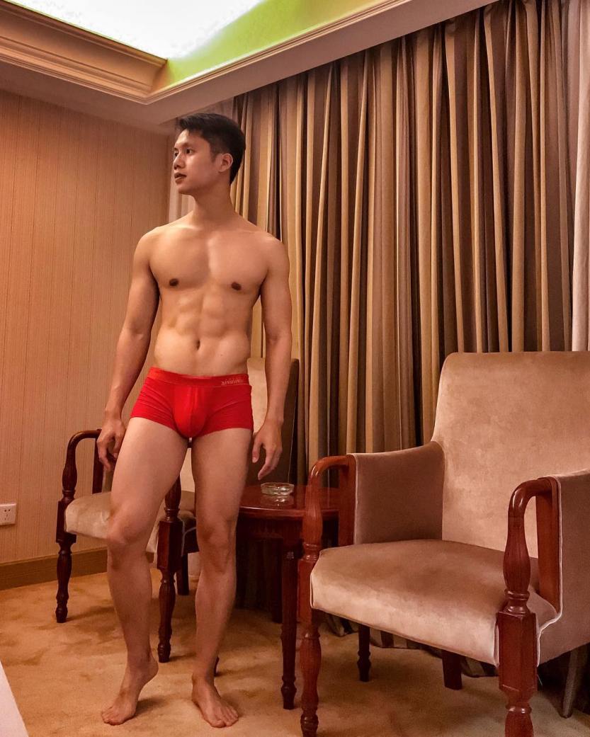 เบิร์นผู้ชาย