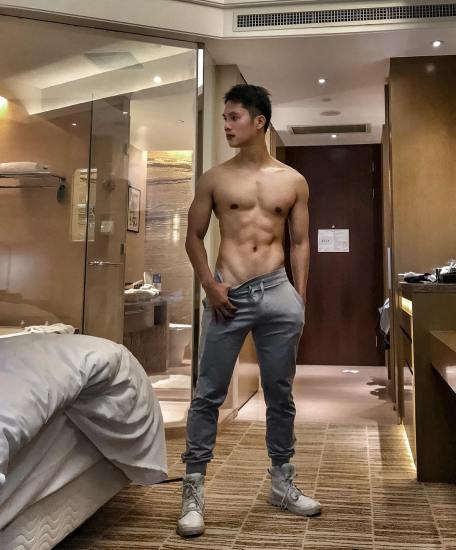 เบิร์นผู้ชาย