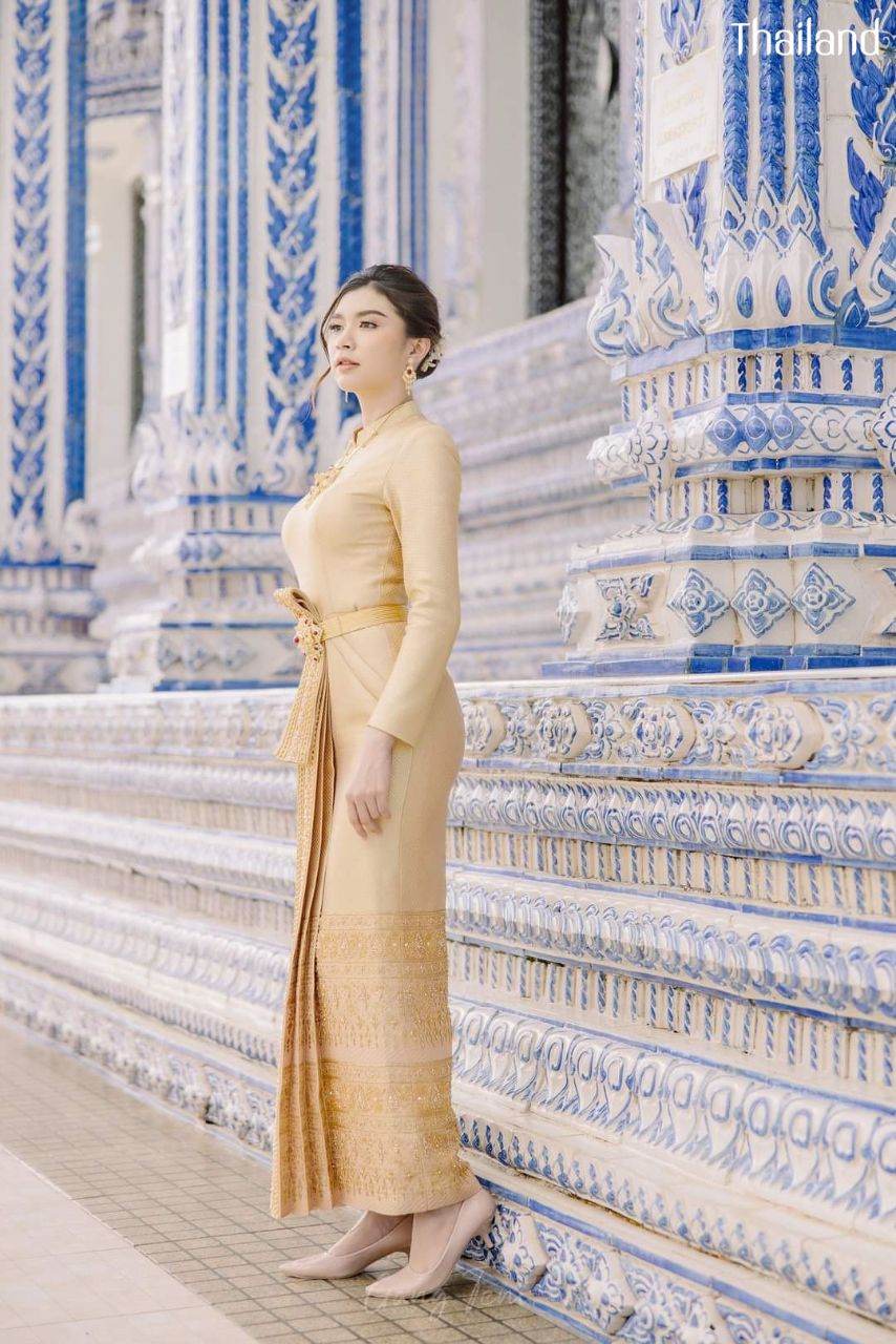 THAILAND 🇹🇭 | THAI DRESS, ชุดไทยบรมพิมาน