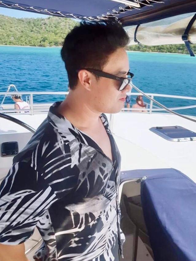 ร่องเรือยอชร์ทะเลพัทยา
