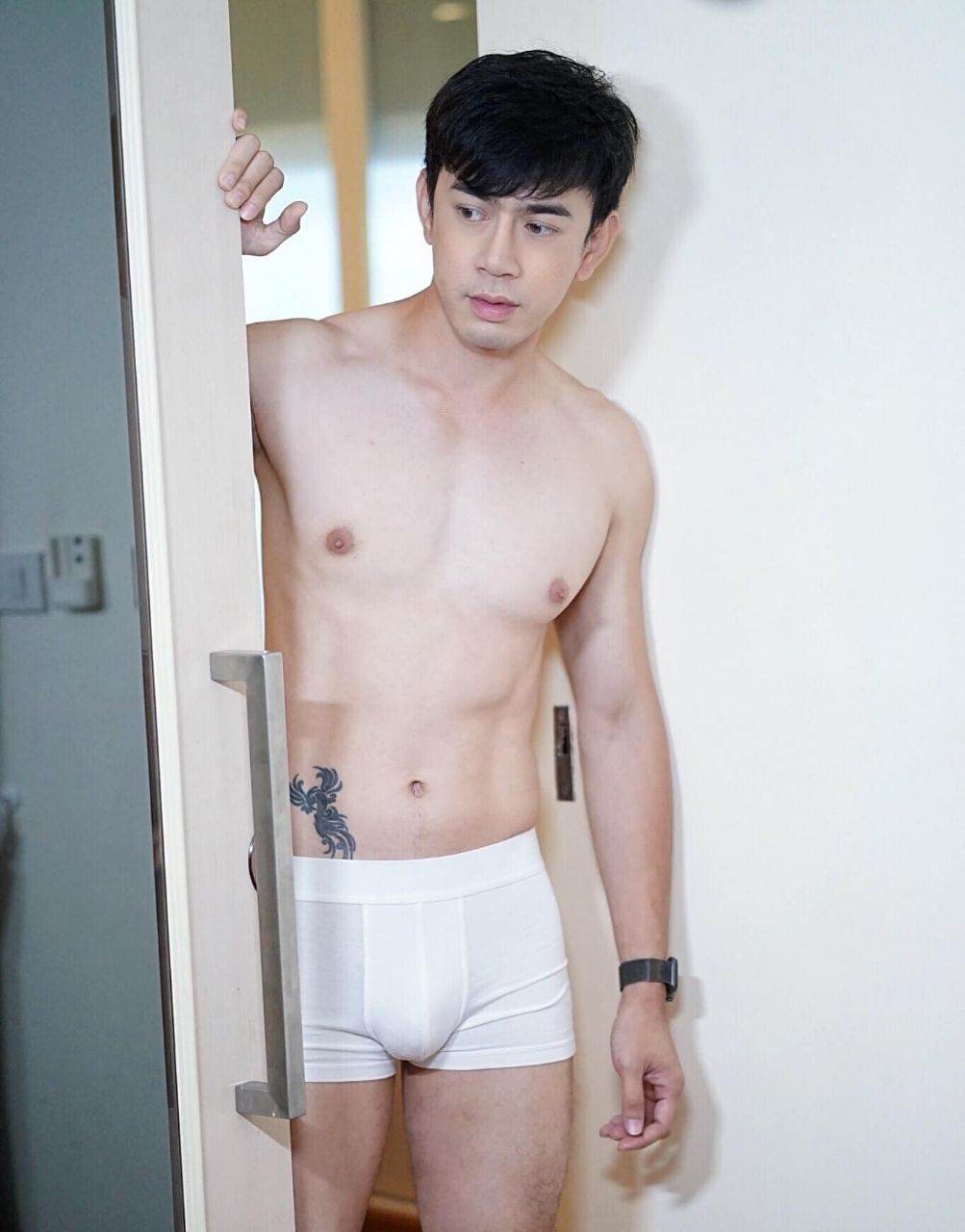 INFINITY 8 Mens Show : 18