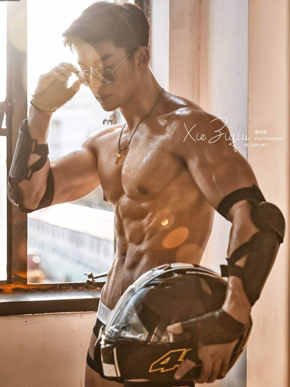 คร่อมสไตร๊ค์เก้อร์