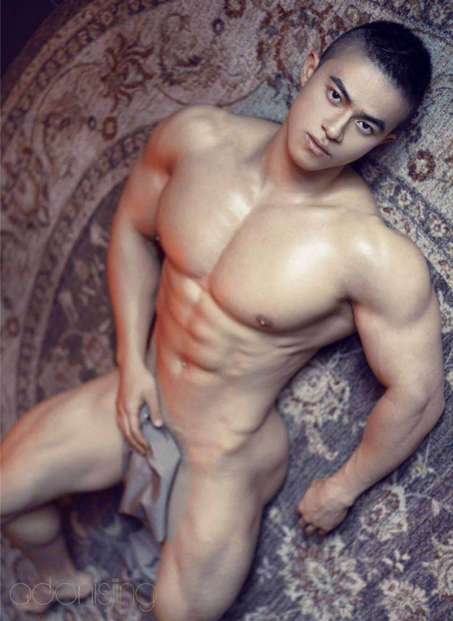 หนุ่มหล่อขึ้นปก 865.3