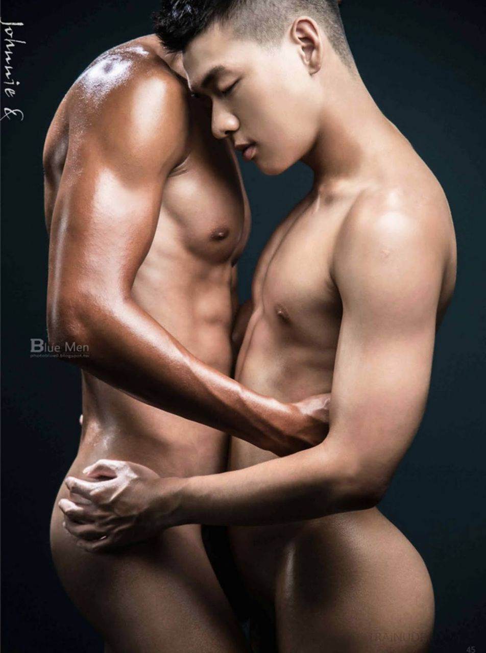 หนุ่มหล่อขึ้นปก 860.4