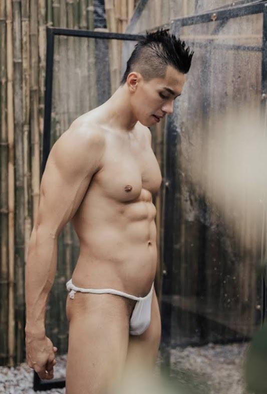 หนุ่มหล่อขึ้นปก 863.3