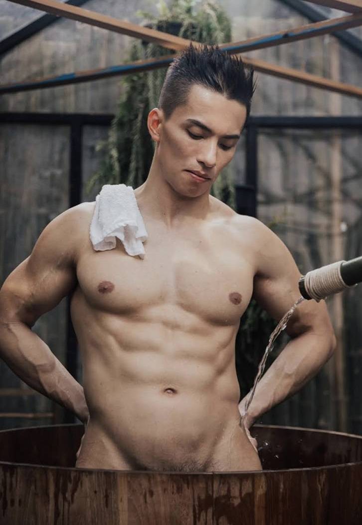 หนุ่มหล่อขึ้นปก 863.3