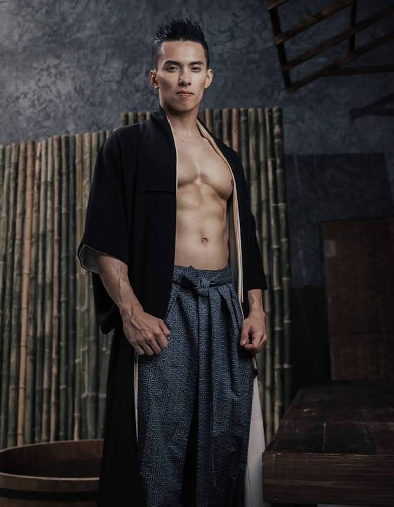 หนุ่มหล่อขึ้นปก 863.3