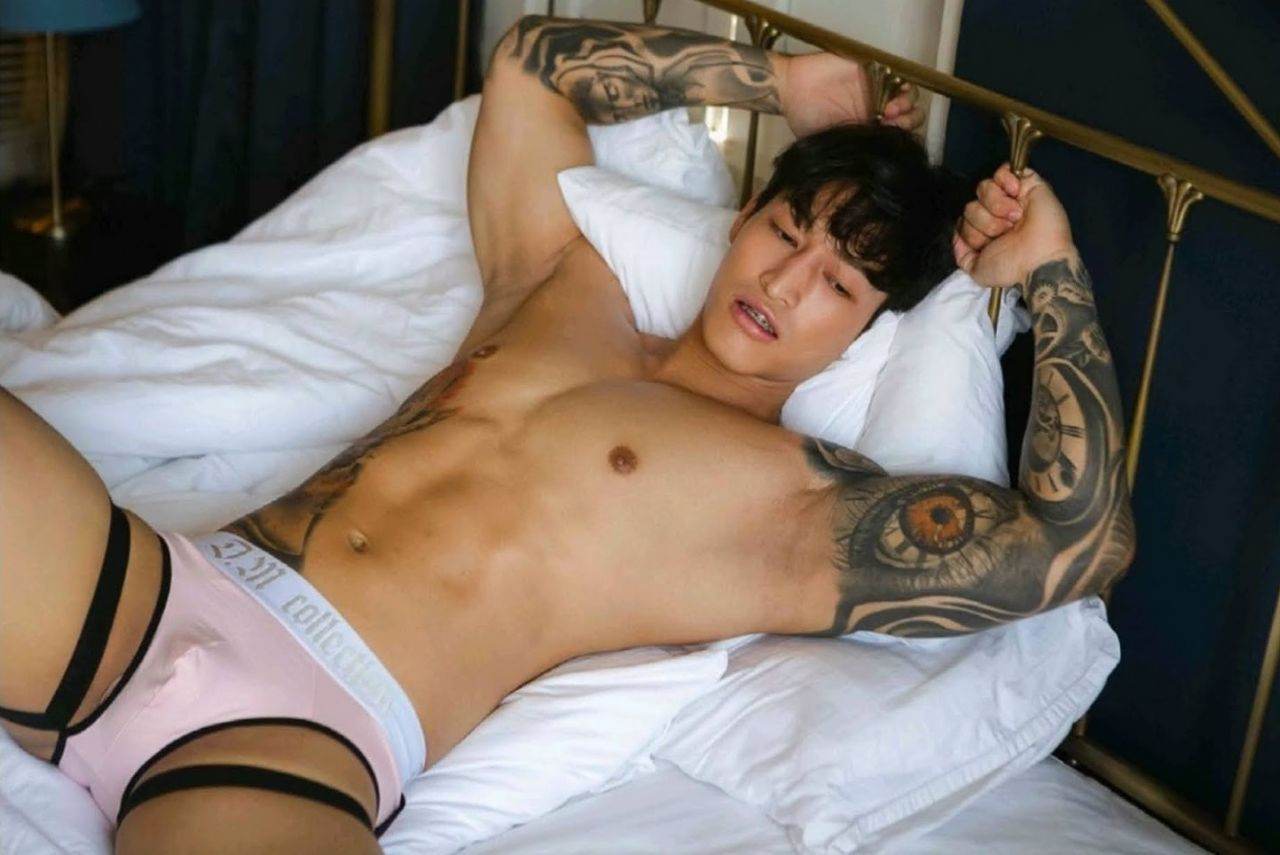 หนุ่มหล่อขึ้นปก 795.17