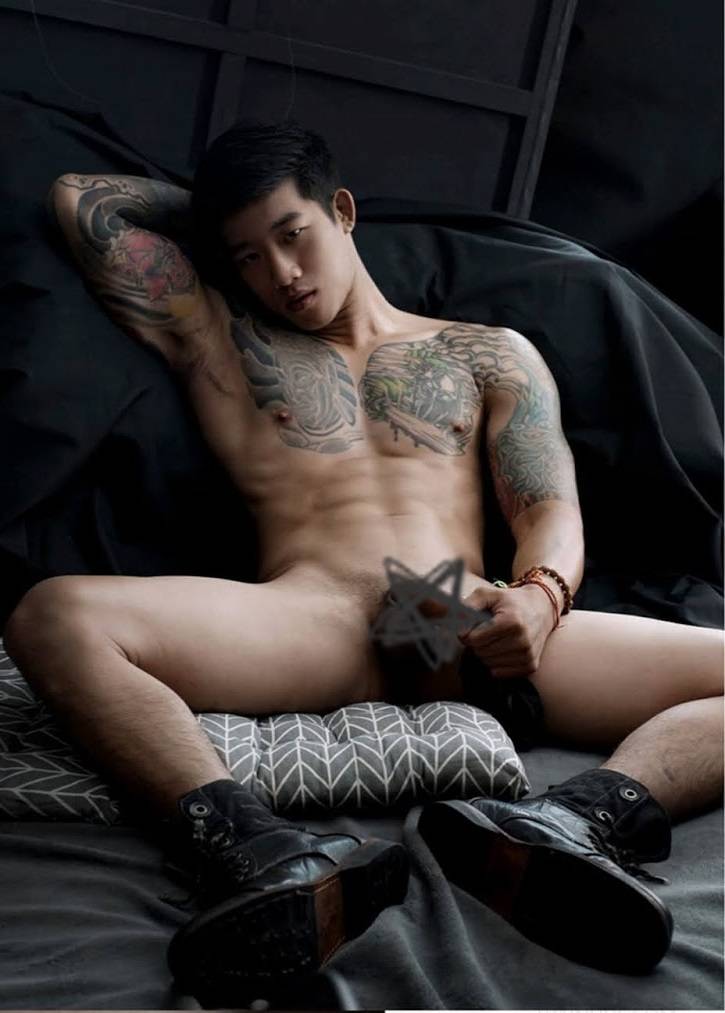 หนุ่มหล่อขึ้นปก 849.6