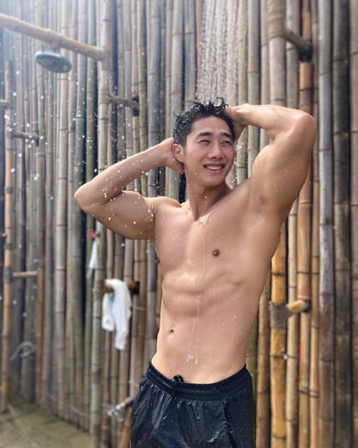 SPECIAL SET ถ้าพี่รักน้องให้หมั่นตำ } 11