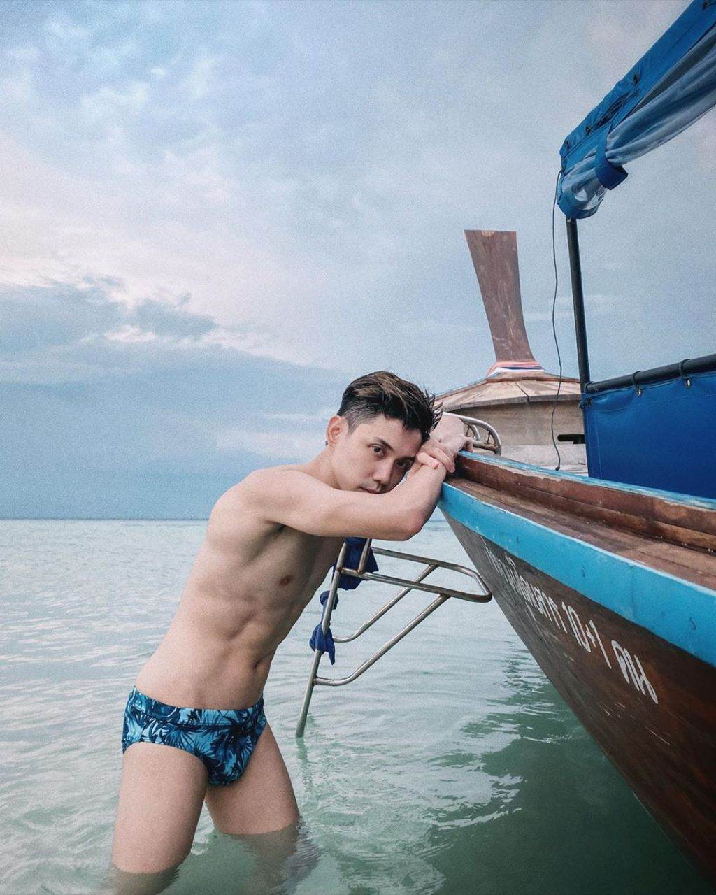 SPECIAL SET ถ้าพี่รักน้องให้หมั่นตำ } 13