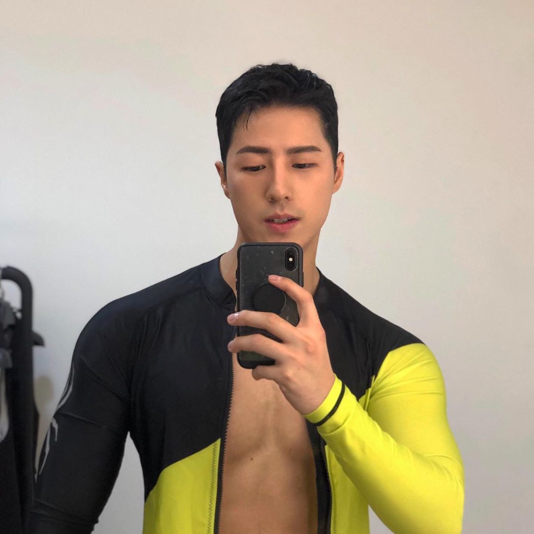SPECIAL SET ถ้าพี่รักน้องให้หมั่นตำ } 18