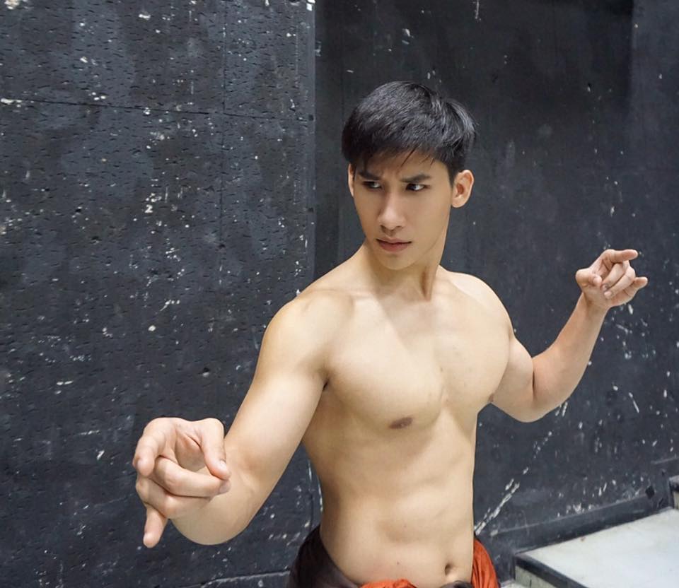 SPECIAL SET ถ้าพี่รักน้องให้หมั่นตำ } 19