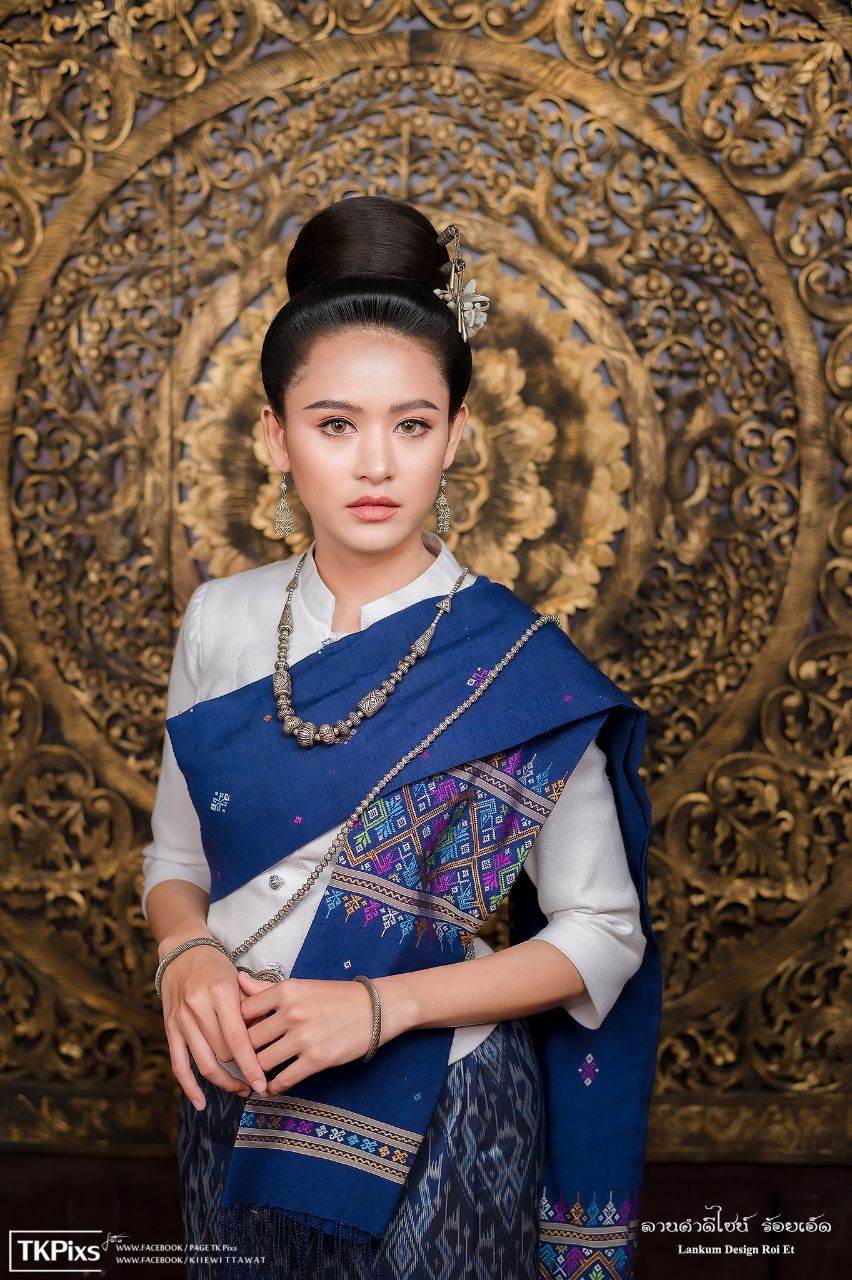 THAILAND 🇹🇭 | ชุดแต่งงานอีสาน ลานคำดีไซน์